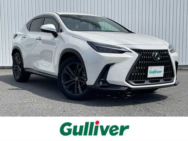 レクサス ＮＸ 350h バージョンL 滋賀県 2022(令4)年 4.2万km ソニッククォーツ 14型ディスプレイオーディオ/・Bluetooth/・フルセグ/・Mira Cast/パノラミックビューモニター/赤レザーシート/マークレビンソン/革巻きステアリング/ステアリングリモコン/パドルシフト/ETC/前後ドライブレコーダー/レーダークルーズコントロール/前席シートベンチレーション/全席シートヒーター/前席パワーシート/ドアミラーヒーター/デジタルインナーミラー/パワーバックドア/オートハイビーム/三眼LEDヘッドライト/フォグライト/オートリトラミラー/プリクラッシュセーフティ/レクサスセーフティ/・レーンディパーチャーアラート/・パーキングソナー/・パーキングサポートブレーキ/・ブラインドスポットモニター/・ロードサインアシスト/スマートキー/プッシュスタート