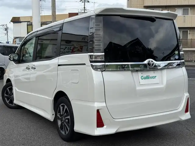 トヨタ ヴォクシー ZS 煌 千葉県 2018(平30)年 4万km ホワイトパールクリスタルシャイン トヨタセーフティセンス/衝突軽減ブレーキ/レーンキープアシスト/オートハイビーム/純正SDナビ/フルセグTV/Bluetooth/バックカメラ/両側電動スライドドア/前後ドライブレコーダー/純正16インチAW/後席サンシェイド/LEDライト/ETC