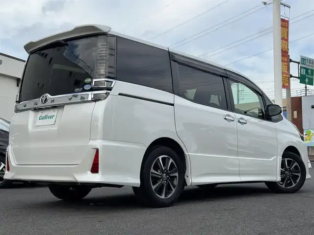 トヨタ ヴォクシー ZS 煌 千葉県 2018(平30)年 4万km ホワイトパールクリスタルシャイン トヨタセーフティセンス/衝突軽減ブレーキ/レーンキープアシスト/オートハイビーム/純正SDナビ/フルセグTV/Bluetooth/バックカメラ/両側電動スライドドア/前後ドライブレコーダー/純正16インチAW/後席サンシェイド/LEDライト/ETC
