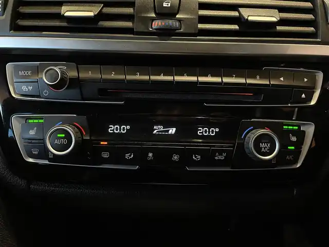 ＢＭＷ ３２０ｉ xDriveMスポーツEDシャドー 道央・札幌 2018(平30)年 4.5万km アルピンホワイトⅢ 限定車/　・ブラックキドニーグリル/　・ダーク色LEDヘッドライト/　・ダーク色LEDテールライト/　・専用19インチMライトアロイホイール/　・マルチディスプレイメーターパネル/　・ダコタレザーシート/　・専用ステンレスペダル/純正HDDナビ/社外フルセグTV/CD/DVD/USB/Bluetooth/バックカメラ/PDC/LEDヘッドライト/シートヒーター/電動フロントシート