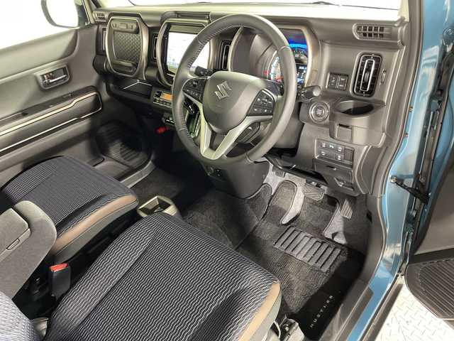 スズキ ハスラー Jスタイル Ⅱ ターボ 神奈川県 2023(令5)年 1.1万km 青Ⅱ 純正９インチナビ/(CD/DVD/Bluetooth/フルセグTV)/全方位カメラ/前席シートヒーター/パドルシフト/ビルトインETC/社外ドライブレコーダー/LEDヘッドライト/オートライト/革巻ステアリング/アイドリングストップ/スズキセーフティサポート/・デュアルカメラブレーキ/・誤発進抑制/・車線逸脱防止/・ふらつき警報/・先行車発進お知らせ/・アダプティブクルーズコントロール/・ハイビームアシスト/・標識認識/・後退時ブレーキサポート/・後方誤発進抑制/フロアマット/スマートキー