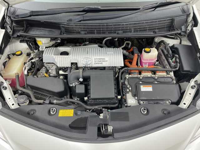 トヨタ プリウス α S チューンブラック 三重県 2014(平26)年 5.1万km パール 禁煙車　/社外８インチナビ　/フルセグＴＶ　/ＬＥＤヘッドライト　/オートライト　/エンジンスタートボタン　/スマートキー　/フォグランプ　/純正アルミ　/スマートキー　/純正フロアマット　/ＡＢＳ　/オートエアコン