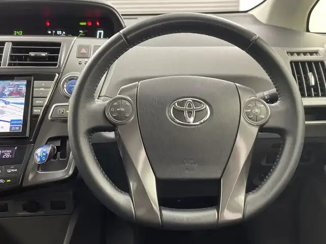 トヨタ プリウス α S チューンブラック 三重県 2014(平26)年 5.1万km パール 禁煙車　/社外８インチナビ　/フルセグＴＶ　/ＬＥＤヘッドライト　/オートライト　/エンジンスタートボタン　/スマートキー　/フォグランプ　/純正アルミ　/スマートキー　/純正フロアマット　/ＡＢＳ　/オートエアコン