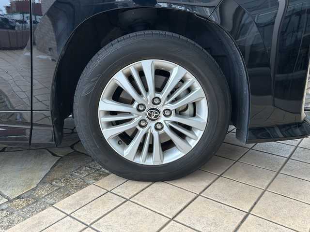 トヨタ ノア S－G 静岡県 2022(令4)年 2.4万km アティチュードブラックマイカ 10.5インチメーカー純正ナビ/・FM/・AM/・フルセグTV/・Bluetooth/・USB/・DISC/・Miracast/快適利便パッケージ(Mid)/・ハンズフリーデュアルパワースライドドア/・左右独立温度コントロールフロントオートエアコン/・リヤオートエアコン/・ナノイーX/・運転席+助手席シートヒーター/・独立型センターコンソールボックス/トヨタセーフティセンス/・レーンディパーチャーアラート/・プリクラッシュセーフティ/・プロアクティブドライビングアシスト/・パーキングセンサー/・パーキングサポートブレーキ/・標識認識機能/・レーダークルーズコントロール/主要装備/・後席フリップダウンモニター/・ＥＴＣ２．０/・オートハイビーム/・ＬＥＤライト/・オートハイビーム/・サイドカーテンエアバッグ