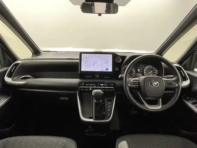 トヨタ ノア S－G 福井県 2022(令4)年 2.4万km アティチュードブラックマイカ 10.5インチメーカー純正ナビ/FM/AM/フルセグTV/Bluetooth/USB/Miracast/後席フリップダウンモニター/快適利便パッケージ/・ハンズフリーデュアルパワースライドドア/・左右独立温度コントロールフロントオートエアコン/・リヤオートエアコン/・ナノイーX/・運転席+助手席シートヒーター/・独立型センターコンソールボックス/トヨタセーフティセンス/・レーンディパーチャーアラート/・プリクラッシュセーフティ/・プロアクティブドライビングアシスト/・パーキングセンサー/・パーキングサポートブレーキ/・標識認識機能/・レーダークルーズコントロール/ＥＴＣ２．０/オートハイビーム/ＬＥＤライト/オートハイビーム/サイドカーテンエアバッグ