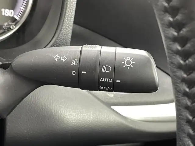 トヨタ ノア S－G 福井県 2022(令4)年 2.4万km アティチュードブラックマイカ 10.5インチメーカー純正ナビ/FM/AM/フルセグTV/Bluetooth/USB/Miracast/後席フリップダウンモニター/快適利便パッケージ/・ハンズフリーデュアルパワースライドドア/・左右独立温度コントロールフロントオートエアコン/・リヤオートエアコン/・ナノイーX/・運転席+助手席シートヒーター/・独立型センターコンソールボックス/トヨタセーフティセンス/・レーンディパーチャーアラート/・プリクラッシュセーフティ/・プロアクティブドライビングアシスト/・パーキングセンサー/・パーキングサポートブレーキ/・標識認識機能/・レーダークルーズコントロール/ＥＴＣ２．０/オートハイビーム/ＬＥＤライト/オートハイビーム/サイドカーテンエアバッグ