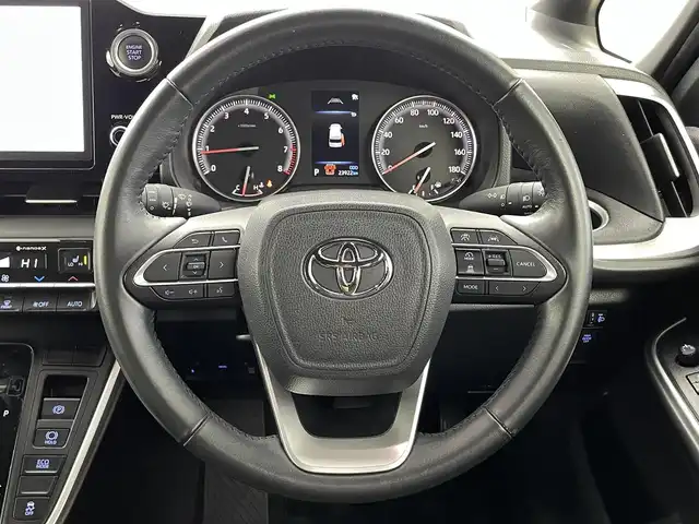 トヨタ ノア S－G 福井県 2022(令4)年 2.4万km アティチュードブラックマイカ 10.5インチメーカー純正ナビ/FM/AM/フルセグTV/Bluetooth/USB/Miracast/後席フリップダウンモニター/快適利便パッケージ/・ハンズフリーデュアルパワースライドドア/・左右独立温度コントロールフロントオートエアコン/・リヤオートエアコン/・ナノイーX/・運転席+助手席シートヒーター/・独立型センターコンソールボックス/トヨタセーフティセンス/・レーンディパーチャーアラート/・プリクラッシュセーフティ/・プロアクティブドライビングアシスト/・パーキングセンサー/・パーキングサポートブレーキ/・標識認識機能/・レーダークルーズコントロール/ＥＴＣ２．０/オートハイビーム/ＬＥＤライト/オートハイビーム/サイドカーテンエアバッグ