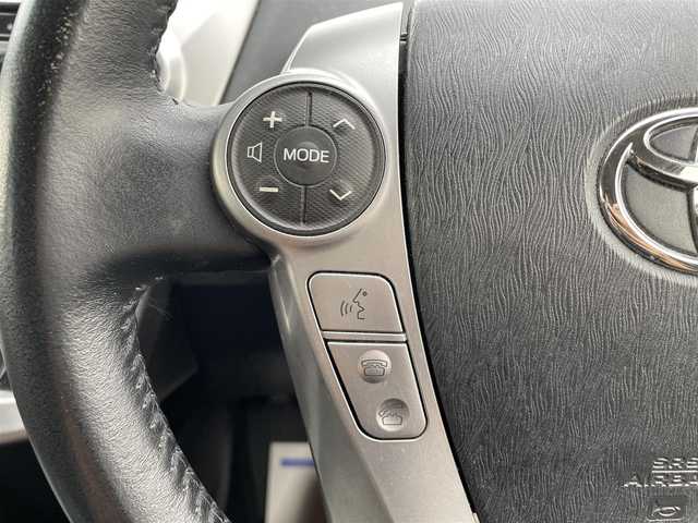 トヨタ プリウス α G ツーリングセレクション 宮城県 2015(平27)年 11.9万km ホワイトパールクリスタルシャイン (株)IDOMが運営する【じしゃロン仙台店】の自社ローン専用車両になりますこちらは現金またはオートローンご利用時の価格です。自社ローンご希望の方は別途その旨お申付け下さい/ハーフレザーシート/パワーシート/SDナビ/フルセグ/Bluetooth/バックカメラ/CD/DVD/ビルトインETC/クルコン/LEDヘッドライト