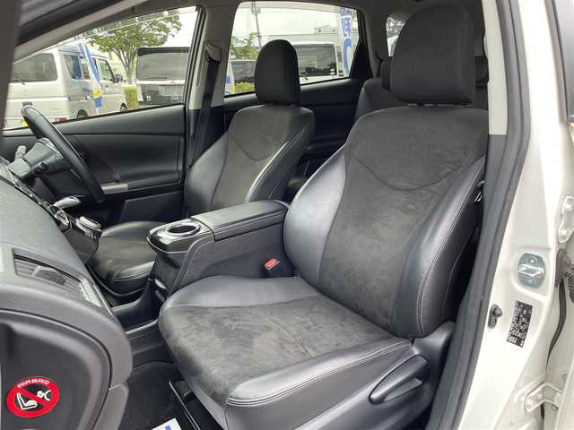 トヨタ プリウス α G ツーリングセレクション 宮城県 2015(平27)年 11.9万km ホワイトパールクリスタルシャイン (株)IDOMが運営する【じしゃロン仙台店】の自社ローン専用車両になりますこちらは現金またはオートローンご利用時の価格です。自社ローンご希望の方は別途その旨お申付け下さい/ハーフレザーシート/パワーシート/SDナビ/フルセグ/Bluetooth/バックカメラ/CD/DVD/ビルトインETC/クルコン/LEDヘッドライト