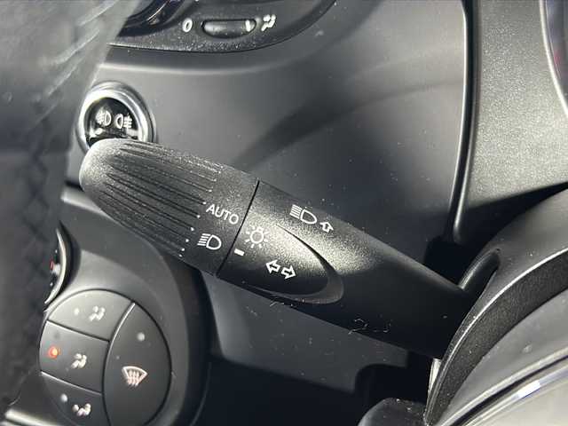アバルト アバルト６９５Ｃ ツーリズモ 沖縄県 2024(令6)年 0.3万km ガンＭ 県外仕入/禁煙車/純正7インチディスプレイオーディオ/（ＢＴ，ラジオ，ＡｐｐｌｅＣａｒｐｌａｙ/Android Auto）/サンルーフ/ビーツサウンドシステム/パドルシフト/スポーツモード/クリアランスソナー/ビルドインＥＴＣ/オートライト/純正フロアマット/純正17インチアルミホイール/バイキセノンヘッドライト/カーテンエアバッグ