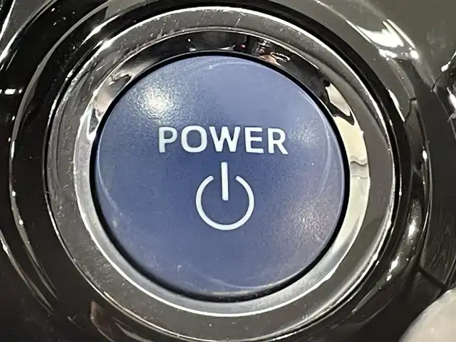 トヨタ プリウス α S チューンブラックⅡ 愛知県 2018(平30)年 7万km ホワイトパールクリスタルシャイン KENWOOD7インチナビ/(AM/FM/地デジ/Bluetooth/CD・DVD再生/SD)/トヨタセーフティセンス/衝突軽減ブレーキ/バックカメラ/純正16インチアルミホイール/特別仕様車/LEDヘッドライト/LEDフォグランプ/オートライト/オートハイビーム/レーダークルーズコントロール/キーレス/前席シートヒーター/電動格納ミラー/ビルトインETC/プッシュスタート/3列シート/純正フロアマット/LEDヘッドライト