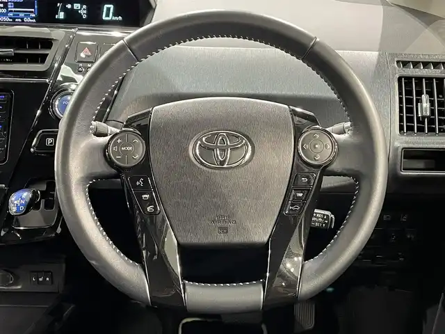 トヨタ プリウス α S チューンブラックⅡ 愛知県 2018(平30)年 7万km ホワイトパールクリスタルシャイン KENWOOD7インチナビ/(AM/FM/地デジ/Bluetooth/CD・DVD再生/SD)/トヨタセーフティセンス/衝突軽減ブレーキ/バックカメラ/純正16インチアルミホイール/特別仕様車/LEDヘッドライト/LEDフォグランプ/オートライト/オートハイビーム/レーダークルーズコントロール/キーレス/前席シートヒーター/電動格納ミラー/ビルトインETC/プッシュスタート/3列シート/純正フロアマット/LEDヘッドライト