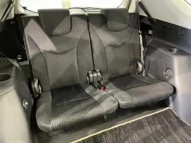 トヨタ プリウス α S チューンブラックⅡ 愛知県 2018(平30)年 7万km ホワイトパールクリスタルシャイン KENWOOD7インチナビ/(AM/FM/地デジ/Bluetooth/CD・DVD再生/SD)/トヨタセーフティセンス/衝突軽減ブレーキ/バックカメラ/純正16インチアルミホイール/特別仕様車/LEDヘッドライト/LEDフォグランプ/オートライト/オートハイビーム/レーダークルーズコントロール/キーレス/前席シートヒーター/電動格納ミラー/ビルトインETC/プッシュスタート/3列シート/純正フロアマット/LEDヘッドライト