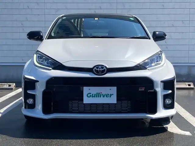トヨタ ＧＲヤリス RZ ハイパフォーマンス 静岡県 2021(令3)年 2.2万km プラチナホワイトパールマイカ 純正ディスプレイオーディオ/　AM FM Bluetooth USB/ビルトインETC/LEDオートヘッドランプ/ハーフレザーシート/純正18インチアルミホイール/革巻きステアリング/ステアリングスイッチ/スマートキー2本/アイドリングストップ/4WDターボ/6速MT/JBLプレミアムサウンド