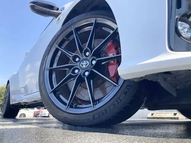 トヨタ ＧＲヤリス RZ ハイパフォーマンス 静岡県 2021(令3)年 2.2万km プラチナホワイトパールマイカ 純正ディスプレイオーディオ/　AM FM Bluetooth USB/ビルトインETC/LEDオートヘッドランプ/ハーフレザーシート/純正18インチアルミホイール/革巻きステアリング/ステアリングスイッチ/スマートキー2本/アイドリングストップ/4WDターボ/6速MT/JBLプレミアムサウンド