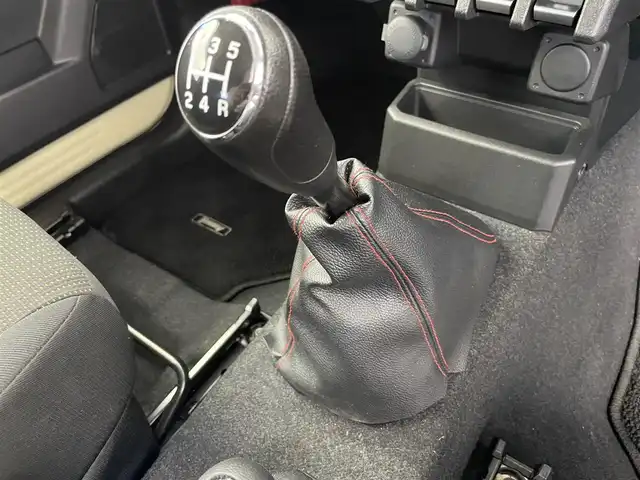 スズキ ジムニー XC 富山県 2021(令3)年 4.7万km シフォンアイボリーM パートタイム4WD/5速MT/社外8型ナビ（AM/FM/CD/DVD/BT/HDMI/USB）/フルセグTV/バックカメラ/衝突被害軽減ブレーキ/レーンキープアシスト/前後ドライブレコーダー/前席シートヒーター/プッシュスタート/スマートキー×2/純正マッドガード/クルーズコントロール/ETC/3driveEVO Pivot/LEDヘッドライト/フォグランプ/純正フロアマット/純正ドアバイザー/保証書/取扱説明書