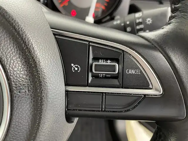 スズキ ジムニー XC 富山県 2021(令3)年 4.7万km シフォンアイボリーM パートタイム4WD/5速MT/社外8型ナビ（AM/FM/CD/DVD/BT/HDMI/USB）/フルセグTV/バックカメラ/衝突被害軽減ブレーキ/レーンキープアシスト/前後ドライブレコーダー/前席シートヒーター/プッシュスタート/スマートキー×2/純正マッドガード/クルーズコントロール/ETC/3driveEVO Pivot/LEDヘッドライト/フォグランプ/純正フロアマット/純正ドアバイザー/保証書/取扱説明書