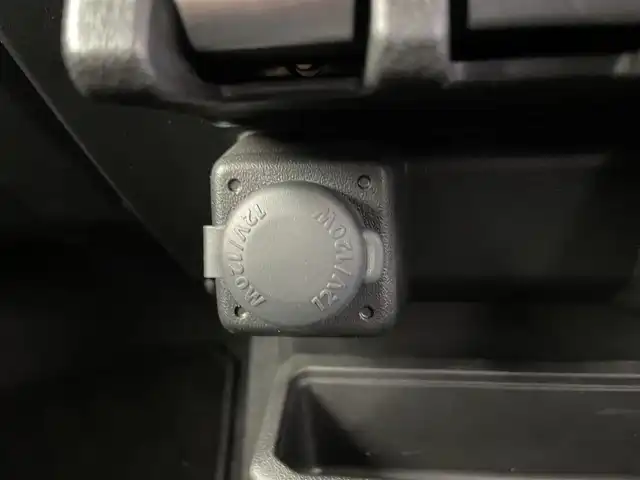 スズキ ジムニー XC 富山県 2021(令3)年 4.7万km シフォンアイボリーM パートタイム4WD/5速MT/社外8型ナビ（AM/FM/CD/DVD/BT/HDMI/USB）/フルセグTV/バックカメラ/衝突被害軽減ブレーキ/レーンキープアシスト/前後ドライブレコーダー/前席シートヒーター/プッシュスタート/スマートキー×2/純正マッドガード/クルーズコントロール/ETC/3driveEVO Pivot/LEDヘッドライト/フォグランプ/純正フロアマット/純正ドアバイザー/保証書/取扱説明書