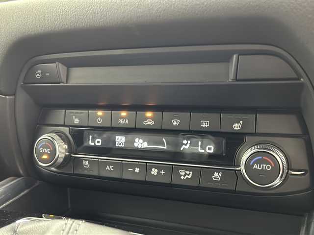 マツダ ＣＸ－８ XD Lパッケージ 宮城県 2018(平30)年 4.6万km ジェットブラックマイカ 4WD/衝突被害軽減ブレーキ/レーダークルーズコントロール/レーンキープアシスト/パワーバックドア/純正ナビ/・Bluetooth/CD/DVD/USB/AUX/フルセグTV/360°ビューモニター/BOSEサウンド/レザーシート/パワーシート/シートヒーター/ステアリングヒーター/パドルシフト/LEDヘッドライト/オートライト/オートマチックハイビーム/ルーフレール/純正ドライブレコーダー/ETC/スペアキー