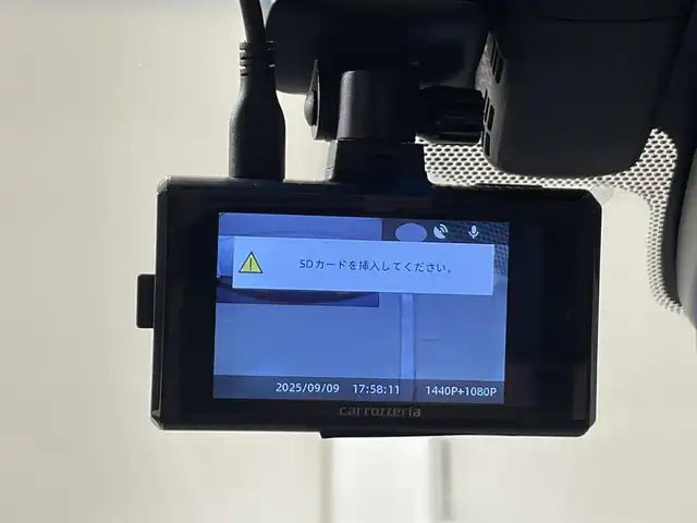 トヨタ カムリ WSレザーパッケージ 愛知県 2020(令2)年 2.5万km プラチナホワイトパールマイカ 純正8インチナビ/（Bluetooth/AM/FM/フルセグTV/Carplay）/衝突軽減ブレーキ/レーダークルーズコントロール/シートヒーター/パワーシート/LEDヘッドライト/オートマチックハイビーム/ETC/バックカメラ/ドライブレコーダー/コーナーセンサー/スマートキー/純正18インチAW/レーンキープアシスト/横滑り防止装置