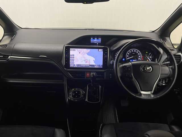 トヨタ エスクァイア Gi プレミアムパッケージ ブラックテーラード 長崎県 2019(令1)年 7.4万km 黒 社外11インチナビ（アルパイン　EX11Z）/両側パワースライドドア/バックカメラ/フルセグTV/Bluetooth/ドライブレコーダー/ETC/LEDヘッドランプ/衝突軽減システム/コーナーセンサー/レーンキープアシスト/ステアリングヒーター/オートライト/オートハイビーム/ハーフレザーシート/シートヒーター/純正フロアマット/スマートキー/USBポート×２/取扱説明書