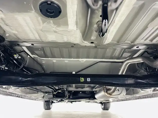 ホンダ Ｎ ＢＯＸ カスタム 福島県 2025(令7)年 0.1万km クリスタルブラックパール ホンダセンシング　/・衝突軽減ブレーキ（CMBS）/・先行車発進お知らせ機能/・歩行者事故低減ステアリング/・路外逸脱抑制機能/・標識認識機能/・渋滞追従機能付アダプティブクルーズコントロール（ACC）/・車線維持支援システム（LKAS）/・誤発進抑制機能/・後方誤発進抑制機能/・近距離衝突軽減ブレーキ/・急アクセル抑制機能/・パーキングセンサーシステム/・オートハイビーム/両側パワースライドドア　/シーヒーター　/電子パーキング　/・ブレーキホールド　/オートライト　/・ＬＥＤライト　/ヘッドライトレベライザー　/プッシュスタート　/・スマートキー　/ステアリングスイッチ/・革巻きステアリング/・チルトステアリング/電動格納ミラー/・ベンチシート/保証書