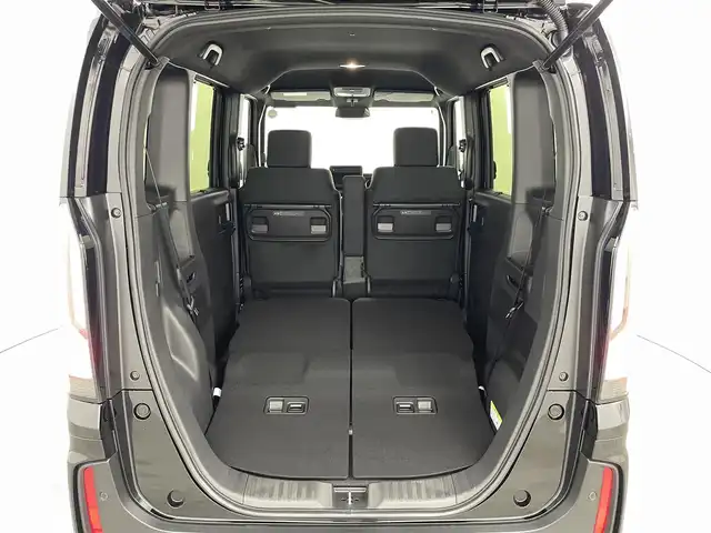 ホンダ Ｎ ＢＯＸ カスタム 福島県 2025(令7)年 0.1万km クリスタルブラックパール ホンダセンシング　/・衝突軽減ブレーキ（CMBS）/・先行車発進お知らせ機能/・歩行者事故低減ステアリング/・路外逸脱抑制機能/・標識認識機能/・渋滞追従機能付アダプティブクルーズコントロール（ACC）/・車線維持支援システム（LKAS）/・誤発進抑制機能/・後方誤発進抑制機能/・近距離衝突軽減ブレーキ/・急アクセル抑制機能/・パーキングセンサーシステム/・オートハイビーム/両側パワースライドドア　/シーヒーター　/電子パーキング　/・ブレーキホールド　/オートライト　/・ＬＥＤライト　/ヘッドライトレベライザー　/プッシュスタート　/・スマートキー　/ステアリングスイッチ/・革巻きステアリング/・チルトステアリング/電動格納ミラー/・ベンチシート/保証書