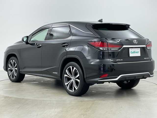 レクサス ＲＸ 450h バージョンL 道央・札幌 2021(令3)年 5万km グラファイトブラックガラスフレーク ・4WD/・純正ナビ&CD&DVD&BT&USB&TV/・パノラミックビューモニター/・パワーバックドア/・リヤエンターテインメント/・レーダークルーズコントロール/・レーントレーシングアシスト/・クリアランスソナー/・ブラインドスポットモニター/・ロードサインアシスト/・プリクラッシュセーフティ/・後退時車両検知警報/・全席シートヒーター/・前席ベンチレーションシート/・全席パワーシート/・ステアリングヒーター/・フロントワイパーデアイサー/・パドルシフト/・前後ドライブレコーダー/・ビルトインETC/・純正フロアマット/・三眼LEDヘッドライト/・オートライト/・オートマチックハイビーム/・スマートキー/・スペアキー/・保証書/・取扱説明書