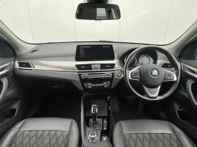 ＢＭＷ Ｘ１ xDrive 18d xライン EDジョイ+ 東京都 2020(令2)年 3.4万km アルピンホワイトⅢ 純正ナビ/バックカメラ/インテリジェントセーフティ（ブレーキシアシスト/衝突警告/レーンキープ）/アダプティブクルーズコントロール/ETC2.0/アンビエントライト/レーンキープアシスト/ヒルディセントコントロール/パーキングアシスト/シートメモリー機能/運転モード切替/ハーフレザーシート/LEDヘッドライト/電動トランク/電動格納ミラー/USB接続/AppleCarPlay/純正18インチアルミホイール