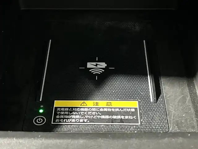 ホンダ オデッセイ ハイブリッド e:HEVアブソルート EXブラックED 神奈川県 2023(令5)年 3万km プレミアムヴィーナスブラックP 純正11.4型メモリーナビゲーション【LXM-247VFLi】/フルセグ　CD DVD　SD　USB　Bluetooth　HDMI　/マルチビューカメラ/両側電動スライドドア/パワーバックドア/ホンダセンシング/近距離衝突軽減ブレーキ/オートハイビーム/急アクセル抑制機能/衝突軽減ブレーキ/誤発進抑制機能/先行車発進お知らせ機能/アダブティブクルーズコントロール/レーンキープアシストシステム/LKAS車線維持支援システム/路外逸脱抑制機能/ブラインドスポットインフォメーション/踏み間違い衝突軽減システム/前後パーキングセンサー/革巻きステアリング/パドルシフト/本革シート/前席パワーシート/前席/後席左右シートヒーター/2列目電動オットマンシート/ECON/SPORT/ECO/EVモード/純正前後ドライブレコーダー/純正ビルトインETC/ワイヤレス充電/電動パーキングブレーキ/オートブレーキホールド/プッシュスタート/スマートキー/LEDヘッドランプ/LEDシーケンシャルターンランプ/オートライト/純正18インチアルミホイール