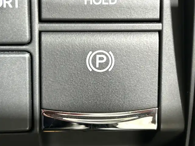 ホンダ オデッセイ ハイブリッド e:HEVアブソルート EXブラックED 神奈川県 2023(令5)年 3万km プレミアムヴィーナスブラックP 純正11.4型メモリーナビゲーション【LXM-247VFLi】/フルセグ　CD DVD　SD　USB　Bluetooth　HDMI　/マルチビューカメラ/両側電動スライドドア/パワーバックドア/ホンダセンシング/近距離衝突軽減ブレーキ/オートハイビーム/急アクセル抑制機能/衝突軽減ブレーキ/誤発進抑制機能/先行車発進お知らせ機能/アダブティブクルーズコントロール/レーンキープアシストシステム/LKAS車線維持支援システム/路外逸脱抑制機能/ブラインドスポットインフォメーション/踏み間違い衝突軽減システム/前後パーキングセンサー/革巻きステアリング/パドルシフト/本革シート/前席パワーシート/前席/後席左右シートヒーター/2列目電動オットマンシート/ECON/SPORT/ECO/EVモード/純正前後ドライブレコーダー/純正ビルトインETC/ワイヤレス充電/電動パーキングブレーキ/オートブレーキホールド/プッシュスタート/スマートキー/LEDヘッドランプ/LEDシーケンシャルターンランプ/オートライト/純正18インチアルミホイール