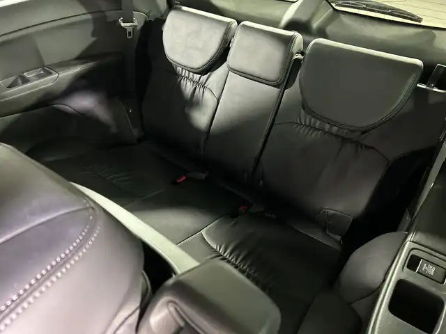 ホンダ オデッセイ ハイブリッド e:HEVアブソルート EXブラックED 神奈川県 2023(令5)年 3万km プレミアムヴィーナスブラックP 純正11.4型メモリーナビゲーション【LXM-247VFLi】/フルセグ　CD DVD　SD　USB　Bluetooth　HDMI　/マルチビューカメラ/両側電動スライドドア/パワーバックドア/ホンダセンシング/近距離衝突軽減ブレーキ/オートハイビーム/急アクセル抑制機能/衝突軽減ブレーキ/誤発進抑制機能/先行車発進お知らせ機能/アダブティブクルーズコントロール/レーンキープアシストシステム/LKAS車線維持支援システム/路外逸脱抑制機能/ブラインドスポットインフォメーション/踏み間違い衝突軽減システム/前後パーキングセンサー/革巻きステアリング/パドルシフト/本革シート/前席パワーシート/前席/後席左右シートヒーター/2列目電動オットマンシート/ECON/SPORT/ECO/EVモード/純正前後ドライブレコーダー/純正ビルトインETC/ワイヤレス充電/電動パーキングブレーキ/オートブレーキホールド/プッシュスタート/スマートキー/LEDヘッドランプ/LEDシーケンシャルターンランプ/オートライト/純正18インチアルミホイール