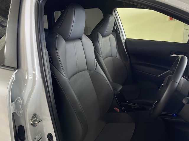 トヨタ カローラ クロス ハイブリッド Z 広島県 2024(令6)年 0.4万km プラチナホワイトパールマイカ 禁煙車/純正10.5型ディスプレイオーディオ/全周囲カメラ/シートヒーター/電動リアゲート/パーキングアシスト/レーダークルーズコントロール/ドラレコ/ＥＴＣ２．０/パワーシート/ブラインドスポットモニター/オートマチックハイビーム/エアバッグ(運転席/助手席/サイド/カーテン)/純正18インチアルミホイール(225/50/R18)