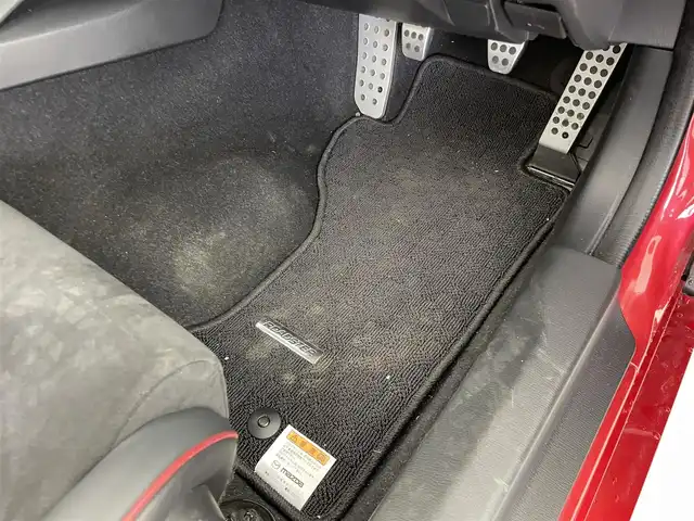 マツダ ロードスター ＲＦ RS 群馬県 2017(平29)年 1.9万km ソウルレッドプレミアムメタリック BBS 17インチアルミホイール/ブレンボキャリパー/BILSTEINサスペンション/BOSEサウンド/＝＝＝＝＝/7インチマツダコネクトナビ/・FM AM BT CD DVD AUX TV/＝＝＝＝＝/ＢＯＳＥサウンド　ＢＢＳ１７インチアルミホイール　ＢＩＬＳＴＥＩＮサスペンション　Ｂｒｅｍｂｏキャリパー　シートヒーター　ハーフレザー　バックカメラ　レーンキープアシスト　アイドリングストップ　禁煙車