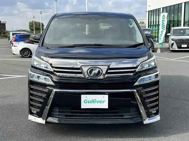 トヨタ ヴェルファイア Z Aエディション 奈良県 2018(平30)年 6.3万km ブラック 純正９インチナビ（NSZT-Y68T）/（フルセグ／ＢＴ／ＣＤ／ＤＶＤ）/純正12インチフリップダウンモニター（V12T-R68C）/レーダークルーズコントロール/バックカメラ/プリクラッシュセーフティ/前後コーナーセンサー/レーンキープアシスト/両側パワースライド/前方ドライブレコーダー（DRT-H68A）/ETC/LEDヘッドライト/純正18インチAW/取り扱い説明書/スペアキーX1