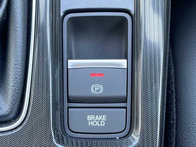 ホンダ シビック RS 大阪府 2025(令7)年 0.1千km プラチナホワイトパール OPフロントバンパーガーニッシュ/OPテールゲートスポイラー（ウイングタイプ）/ホンダセンシング/・衝突軽減ブレーキ/・近距離衝突軽減ブレーキ/・歩行者事故低減ステアリング/・路外逸脱抑制機能/・渋滞追従機能付アダプティブクルーズコントロール/・車線維持支援システム/・先行車発進お知らせ機能/・標識認識機能/・オートハイビーム/・アダプティブドライビングビーム/・パーキングセンサーシステム/・ブラインドスポットインフォメーション/・後退出庫サポート/BOSEプレミアムサウンドシステム/９型ホンダコネクトディスプレイ/【Bluetooth/USB/スマホ連携】/バックカメラ/ビルトインETC2.0/ワイヤレス充電/ハーフレザーシート/D/N席パワーシート/D/N席シートヒーター/オートライト/フルLEDヘッドランプ/18インチ純正AW/取説/保証書/スマートキー/スペアキー