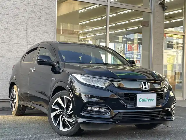 ホンダ ヴェゼル ハイブリッド RS ホンダセンシング 埼玉県 2021(令3)年 1.2万km クリスタルブラックパール /ワンオーナー//純正8型メモリナビ//フルセグTV//バックカメラ//CD/DVD/Bluetooth//アダプティブクルーズコントロール//ハーフレザーシート//前2席シートヒーター//ビルトインETC//スマートキーx2//LEDヘッドライト//LEDフォグ//CMBS衝突軽減ブレーキ//LKAS車線維持支援システム//W.サイド.カーテンエアバッグ//ABS//横滑り防止装置//前後ドライブレコーダー//パドルシフト//革巻きステアリング//ステアリングオーディオリモコン//オートライト//プライバシーガラス//ドアバイザー//純正18インチAW//新車時保証書//取扱説明書//ナビ取説