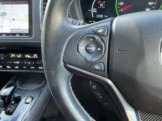 ホンダ ヴェゼル ハイブリッド RS ホンダセンシング 埼玉県 2021(令3)年 1.2万km クリスタルブラックパール /ワンオーナー//純正8型メモリナビ//フルセグTV//バックカメラ//CD/DVD/Bluetooth//アダプティブクルーズコントロール//ハーフレザーシート//前2席シートヒーター//ビルトインETC//スマートキーx2//LEDヘッドライト//LEDフォグ//CMBS衝突軽減ブレーキ//LKAS車線維持支援システム//W.サイド.カーテンエアバッグ//ABS//横滑り防止装置//前後ドライブレコーダー//パドルシフト//革巻きステアリング//ステアリングオーディオリモコン//オートライト//プライバシーガラス//ドアバイザー//純正18インチAW//新車時保証書//取扱説明書//ナビ取説