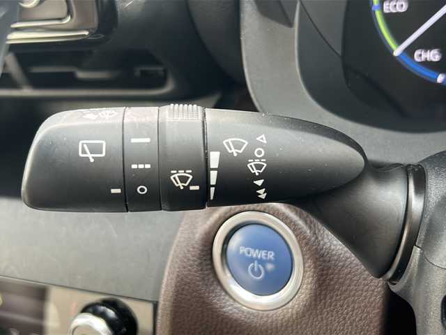 トヨタ ヤリスクロス ハイブリッド Z 三重県 2020(令2)年 2.9万km ホワイトパールクリスタルシャイン 禁煙/純正ナビ/AplleCarPlay/バックカメラ/純正ドライブレコーダー/ビルトインETC/BSM/シートヒーター/レーンキープアシスト/レーダークルーズコントロール/衝突被害軽減システム/標識認識システム/USB給電/純正18インチAW/スペアタイヤ