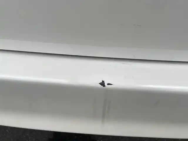 トヨタ ヴォクシー ZS 煌Ⅱ 岡山県 2016(平28)年 6.7万km ホワイトパールクリスタルシャイン 社外ナビ　/後席用モニター　/衝突軽減　/レーンアシスト　/バックカメラ　/ＥＴＣ　/両側パワースライドドア　/３列シート　/ドライブレコーダー　/プッシュスタート　/純正フロアマット　/16インチ純正アルミホイール