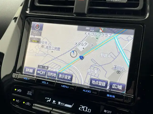 トヨタ プリウス A プレミアム 滋賀県 2016(平28)年 5.4万km スティールブロンドM 禁煙車/純正9型ナビ/CD.DVD.Bluetooth.フルセグ/バックカメラ/トヨタセーフティセンス/・プリクラッシュセーフティ/・レーンディパーチャーアラート/・オートマチックハイビーム/・レーダークルーズコントロール/LEDヘッドライト/前席シートヒーター/D席パワーシート/本革黒シート/ヘッドアップディスプレイ/クリアランスソナー/ブラインドスポットモニター/社外エアロ/パーキングアシスト/純正前方ドライブレコーダー/ビルトインETC