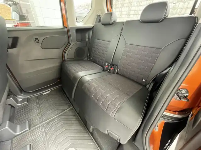 三菱 デリカミニ T 愛知県 2023(令5)年 1万km オレンジⅡ 4WD/合皮ハーフレザーシート/純正９型ナビゲーション/Bluetooth・フルセグテレビ/ハンズフリー両側パワースライドドア/アダクティブLEDヘッドライト/フォグライト/オートライト/社外前後ドラレコ（CS-72FH)/衝突軽減ブレーキ/車線逸脱警報/速度標識認識機能/エクシードバイザー/ヒルディセントコントロール/インパネトレイマット/ステアリングスイッチ/前席シートヒーター/パドルシフト/クリアランスソナー/ルーフレール/サイドデカール/ダイナミックシールドブラック/テールゲートガーニッシュブラック/サイドデカール/エクシードバイザー/ルーフレール/スマートキー/プッシュスタート/オールウェザー用純正フロアマット/アームレストコンソールブラック/保証書/取扱説明書/スペアスマートキー