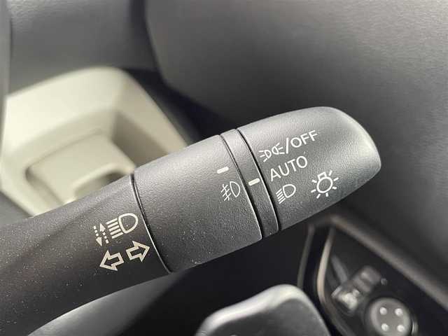 三菱 デリカミニ T 愛知県 2023(令5)年 1万km オレンジⅡ 4WD/合皮ハーフレザーシート/純正９型ナビゲーション/Bluetooth・フルセグテレビ/ハンズフリー両側パワースライドドア/アダクティブLEDヘッドライト/フォグライト/オートライト/社外前後ドラレコ（CS-72FH)/衝突軽減ブレーキ/車線逸脱警報/速度標識認識機能/エクシードバイザー/ヒルディセントコントロール/インパネトレイマット/ステアリングスイッチ/前席シートヒーター/パドルシフト/クリアランスソナー/ルーフレール/サイドデカール/ダイナミックシールドブラック/テールゲートガーニッシュブラック/サイドデカール/エクシードバイザー/ルーフレール/スマートキー/プッシュスタート/オールウェザー用純正フロアマット/アームレストコンソールブラック/保証書/取扱説明書/スペアスマートキー