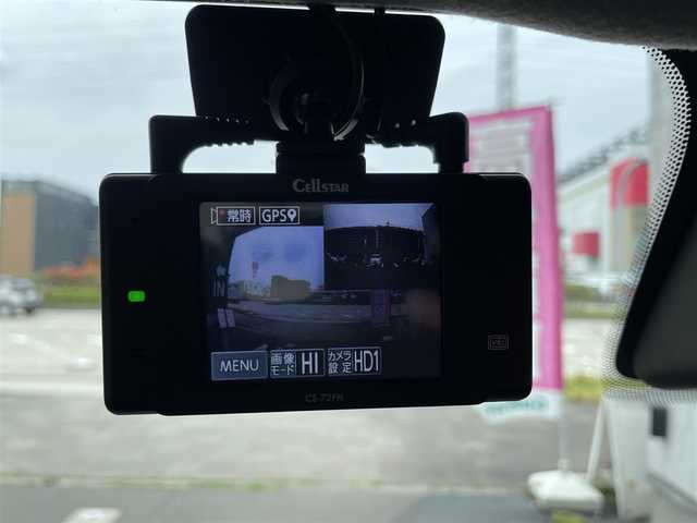 三菱 デリカミニ T 愛知県 2023(令5)年 1万km オレンジⅡ 4WD/合皮ハーフレザーシート/純正９型ナビゲーション/Bluetooth・フルセグテレビ/ハンズフリー両側パワースライドドア/アダクティブLEDヘッドライト/フォグライト/オートライト/社外前後ドラレコ（CS-72FH)/衝突軽減ブレーキ/車線逸脱警報/速度標識認識機能/エクシードバイザー/ヒルディセントコントロール/インパネトレイマット/ステアリングスイッチ/前席シートヒーター/パドルシフト/クリアランスソナー/ルーフレール/サイドデカール/ダイナミックシールドブラック/テールゲートガーニッシュブラック/サイドデカール/エクシードバイザー/ルーフレール/スマートキー/プッシュスタート/オールウェザー用純正フロアマット/アームレストコンソールブラック/保証書/取扱説明書/スペアスマートキー