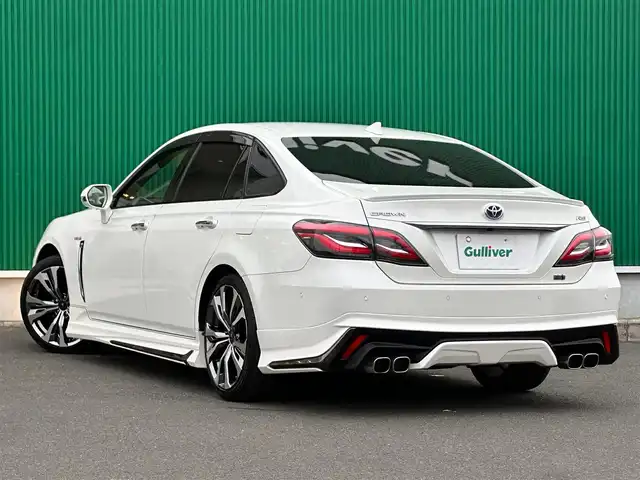 トヨタ クラウン ハイブリッド RS アドバンス 宮城県 2019(令1)年 4.2万km ホワイトパールクリスタルシャイン モデリスタフルエアロ　/モデリスタアルミホイール　/メーカーナビ/・フルセグ/Blu-ray/DVD/Bluetooth/CD/スーパーライブサウンドシステム/セーフティセンス/・レーントレーシングアシスト/・レーダークルーズコントロール/・プリクラッシュセーフティ/・アダプティブハイビーム/・ロードサイドアシスト/・先行車発進告知機能/・ブラインドスポットモニター/・リアクロストラフィックオートブレーキ/・リアクロストラフィックアラート/セーフティパッケージプラス/・パノラマミックビューモニター/・パーキングサポートブレーキ/リアカメラディテクション/・インテリジェントパーキングアシスト２　/おくだけ充電　/ビルドインＥＴＣ２．０　/前後ドライブレコーダー/クラッツィオリアルレザーカバー/シートヒーター/ステアリングヒーター　/レーダー探知機/社外マフラー/純正フロアマット/ドアバイザー/スマートキー