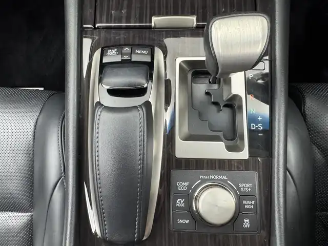 レクサス ＬＳ 600h バージョンL 愛知県 2013(平25)年 9.7万km ブラック モデリスタエアロ　/３眼ＬＥＤライト　/ナビ　/バックカメラ　/パワーシート　/シートヒーター　/エアーシート　/ステアヒーター　/アルミホイール　/パワートランク　/ＥＴＣ　/ＭＴモード　/ＵＳＢ　/ＡＵＸ　/フルセグＴＶ