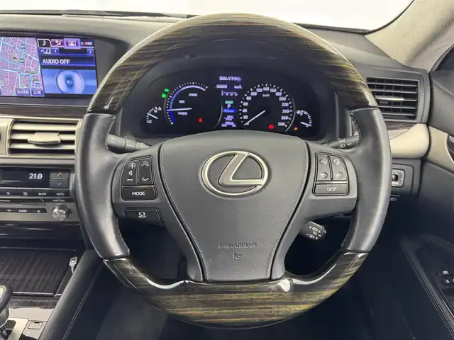 レクサス ＬＳ 600h バージョンL 愛知県 2013(平25)年 9.7万km ブラック モデリスタエアロ　/３眼ＬＥＤライト　/ナビ　/バックカメラ　/パワーシート　/シートヒーター　/エアーシート　/ステアヒーター　/アルミホイール　/パワートランク　/ＥＴＣ　/ＭＴモード　/ＵＳＢ　/ＡＵＸ　/フルセグＴＶ