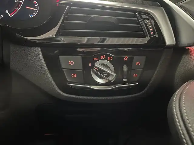 ＢＭＷ ５２３ｄ ツーリング ラグジュアリー 兵庫県 2018(平30)年 5.1万km ミネラルホワイト 純正ナビ/全方位カメラ/前後障害物センサー/ヘッドアップディスプレイ/ブラックレザーシート/全席シートヒーター/電動テールゲート/衝突被害軽減ブレーキ/BSM/LKA/オートマチックハイビーム/地デジTV/ETC/ACC/Bluetooth