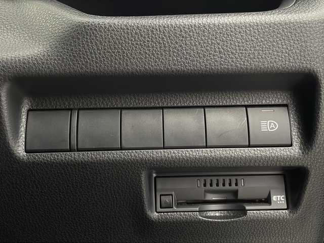 トヨタ ＲＡＶ４ X 栃木県 2022(令4)年 1.9万km ホワイトパールクリスタルシャイン 純正ナビ/（BT/FM・AM/SD/Miracast)/バックカメラ/トヨタセーフティーセンス/衝突被害軽減ブレーキ/レーンディパーチャーアラート/レーントレーシングアシスト/ロードサインアシスト/アダプティブハイビームシステム/横滑り防止装置/ドライブレコーダー/ETC/電動格納ミラー/ドアバイザー/オートライトハイビーム/ステアリングリモコン/カーテンエアバック