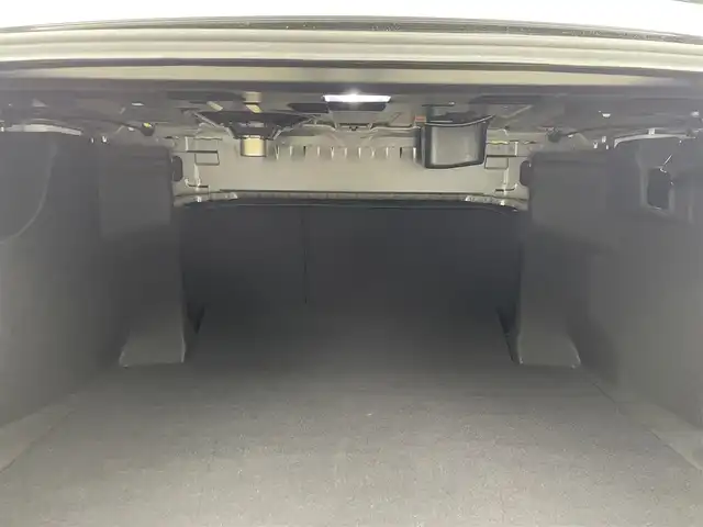 トヨタ カムリ WSレザーパッケージ 大分県 2020(令2)年 4.5万km プレシャスブラックパール 8インチディスプレイオーディオ/JBLサラウンドシステム（9スピーカー）/TV(フルセグ)/BT/USB/AM/FM/Apple Car Play/Android Auto/社外HDMI入力/バックカメラ/前席シートヒーター/パワーシート/Toyota Safety Sense/・プリクラッシュセーフティ（単眼カメラ＋ミリ波レーダー）/・レーンデパーチャーアラート（ステアリング制御機能付き）/・オートマチックハイビーム/・レーダークルーズコントロール（全車速追従機能付）/インテリジェントクリアランスソナー/ブラインドスポットモニター/リアクロストラフィックオートブレーキ/前後ドライブレコーダー：TZ-205W/ビルトインETC2.0/ブラックエディション特別装飾/・プレシャスブラックパール＜219＞/・本革レザーシート（赤革）/・ブラック塗装純正18インチAW/・フロントロアグリルモールディング（スモーク調）/・LEDヘッドライト（スモークエクステンション）/・リアコンビネートランプ（スモークエクステンション）/・フロントカップホルダーリング（サテンメッキ仕様）/ドアバイザー/純正フロアマット/スペアキー